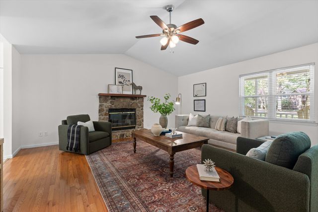 4707 Creek Point Lane, Signal Mountain, TN 37377