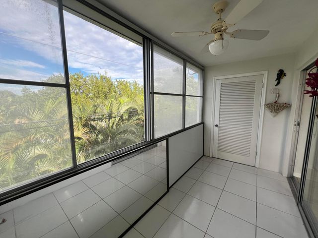 2840 Cynthia Lane 207, Lake Worth Beach, FL 33461