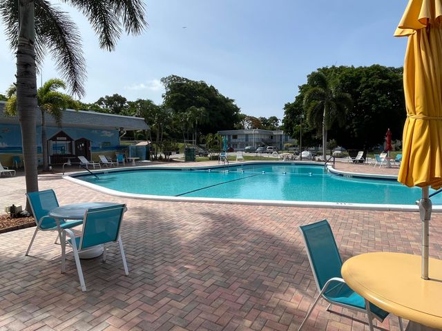2840 Cynthia Lane 207, Lake Worth Beach, FL 33461