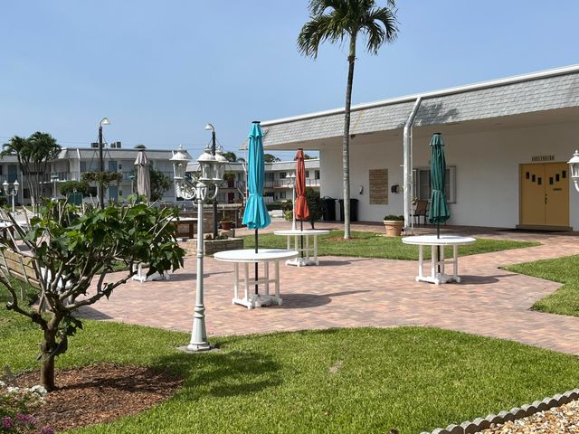 2840 Cynthia Lane 207, Lake Worth Beach, FL 33461