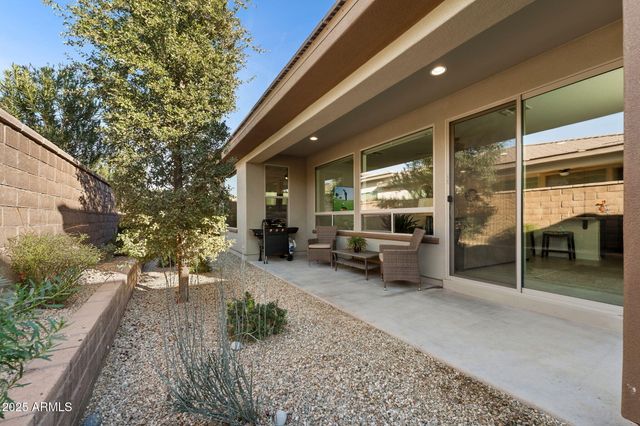 678 E COBBLE STONE Drive, Queen Creek, AZ 85140