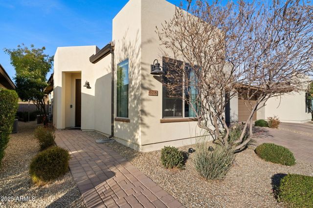 678 E COBBLE STONE Drive, Queen Creek, AZ 85140