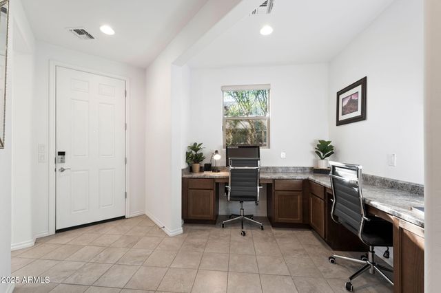 678 E COBBLE STONE Drive, Queen Creek, AZ 85140