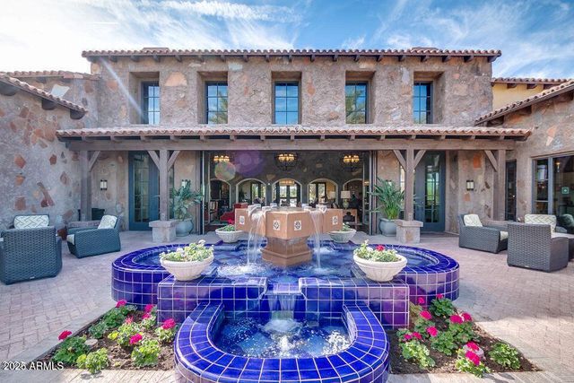 678 E COBBLE STONE Drive, Queen Creek, AZ 85140