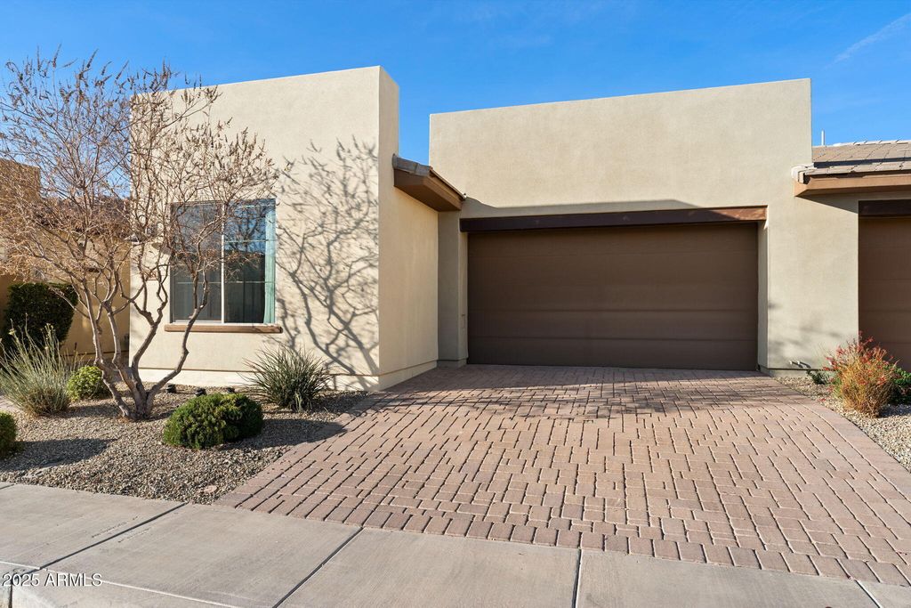678 E COBBLE STONE Drive, Queen Creek, AZ 85140