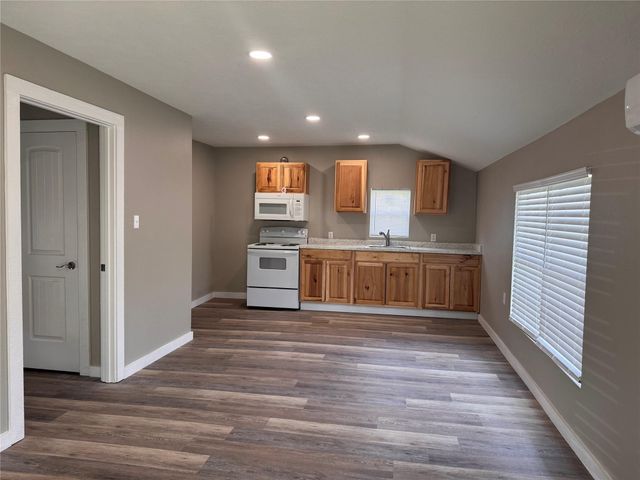 22085 Madison Street, Bedias, TX 77831