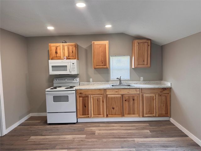 22085 Madison Street, Bedias, TX 77831