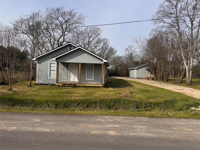 22085 Madison Street, Bedias, TX 77831