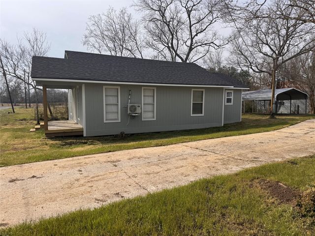 22085 Madison Street, Bedias, TX 77831