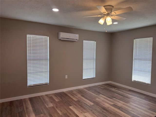 22085 Madison Street, Bedias, TX 77831