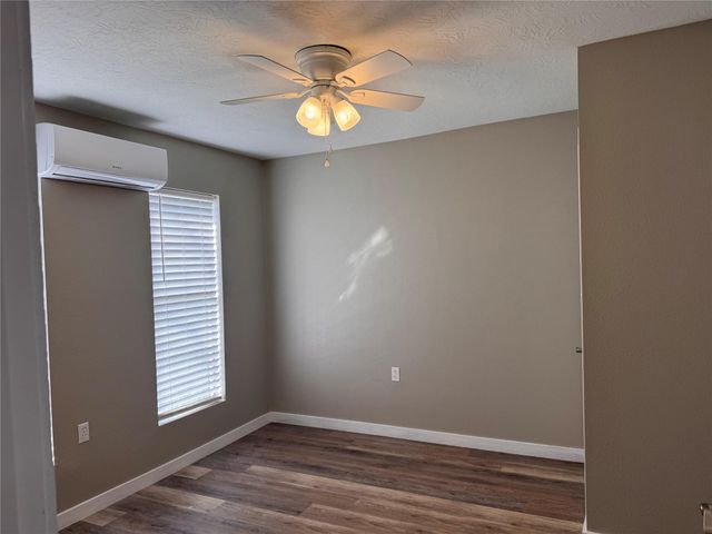 22085 Madison Street, Bedias, TX 77831