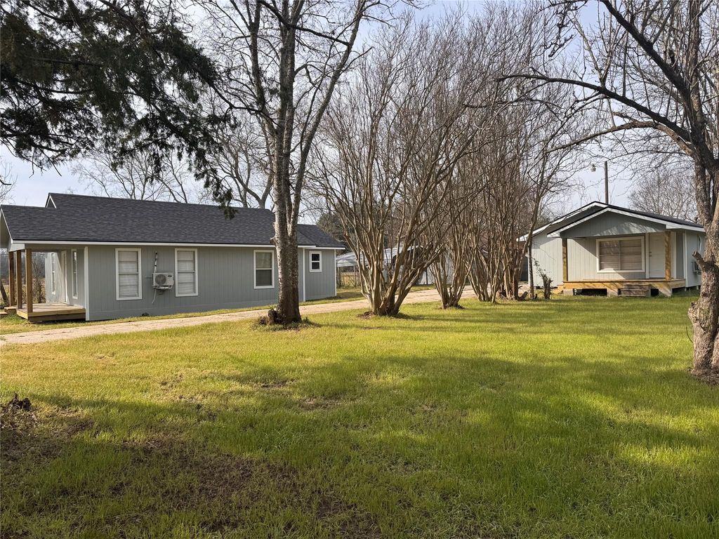 22085 Madison Street, Bedias, TX 77831