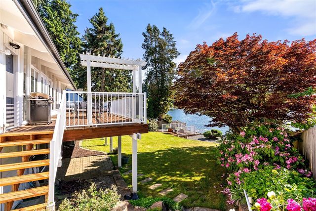 30415 28th Avenue S, Federal Way, WA 98003