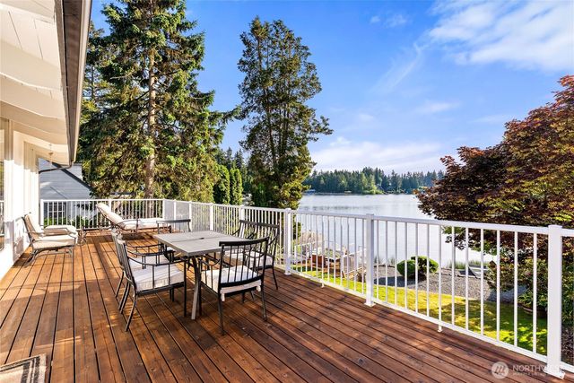 30415 28th Avenue S, Federal Way, WA 98003