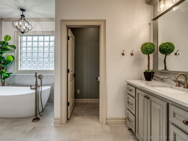 224 E 127th Court, Jenks, OK 74037