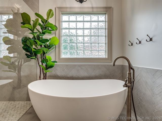 224 E 127th Court, Jenks, OK 74037