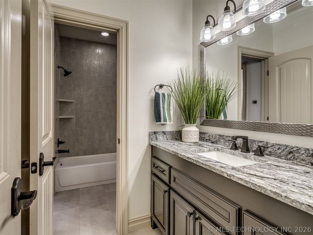 224 E 127th Court, Jenks, OK 74037