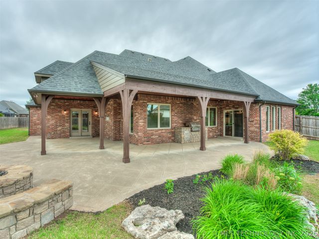 224 E 127th Court, Jenks, OK 74037