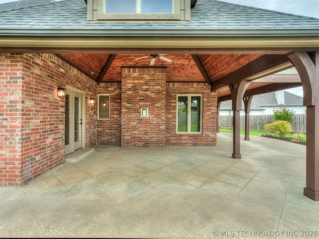 224 E 127th Court, Jenks, OK 74037