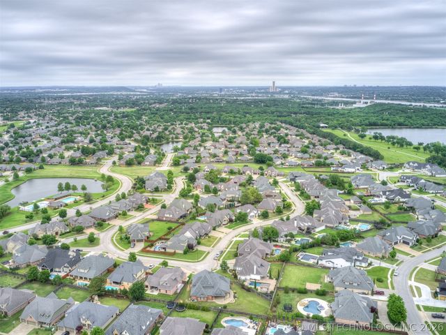 224 E 127th Court, Jenks, OK 74037