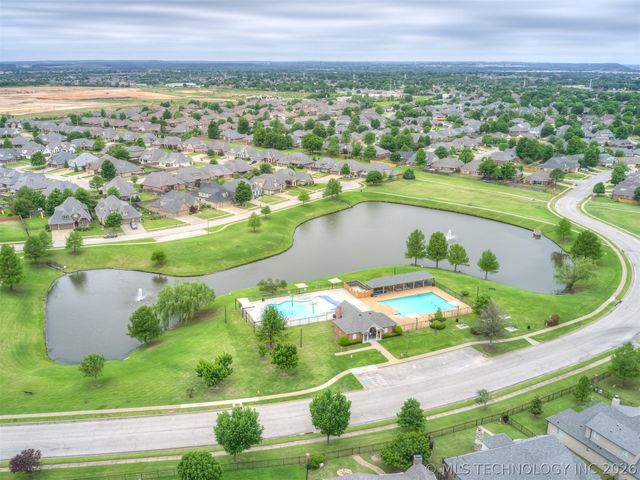 224 E 127th Court, Jenks, OK 74037