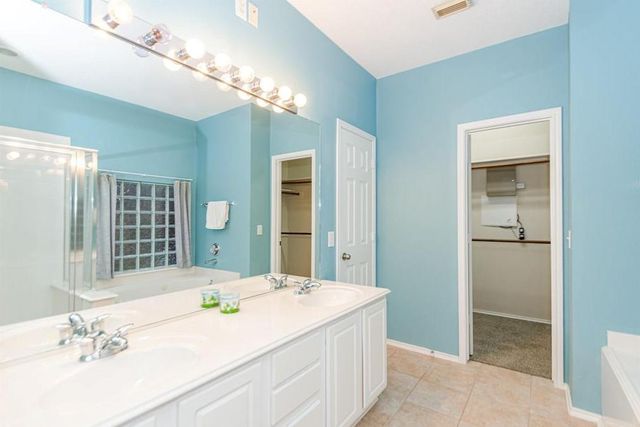 6610 Treeline Drive, Humble, TX 77346