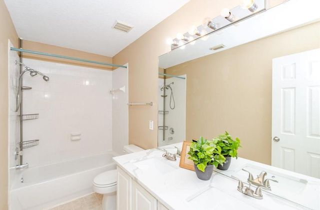 6610 Treeline Drive, Humble, TX 77346