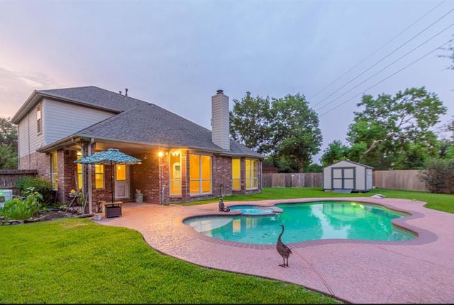 6610 Treeline Drive, Humble, TX 77346