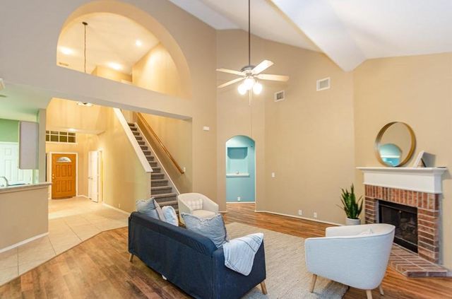 6610 Treeline Drive, Humble, TX 77346