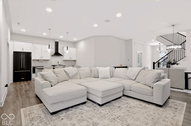 9869 Northern Lights Lane, Carmel, IN 46280
