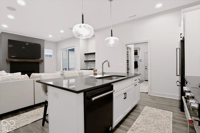 9869 Northern Lights Lane, Carmel, IN 46280