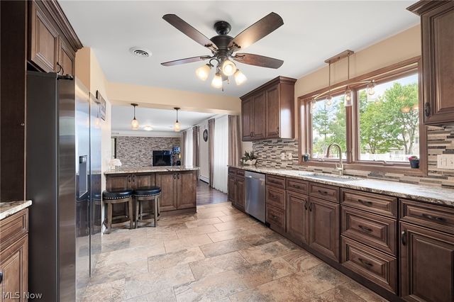 9800 Boston Road, North Royalton, OH 44133
