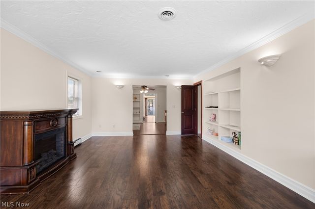 9800 Boston Road, North Royalton, OH 44133