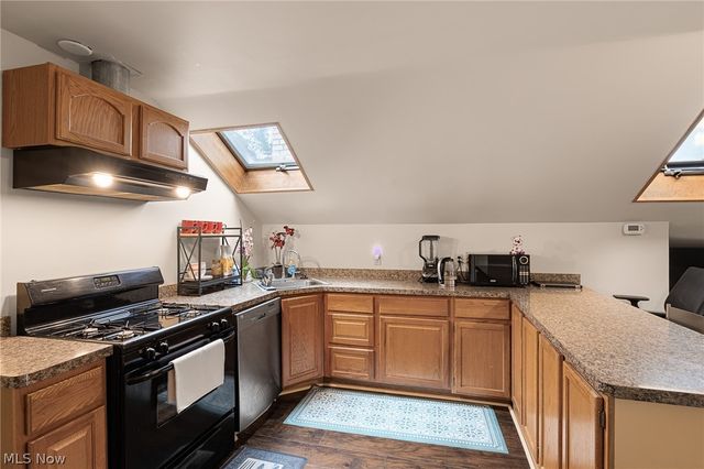 9800 Boston Road, North Royalton, OH 44133