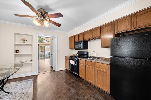 9800 Boston Road, North Royalton, OH 44133