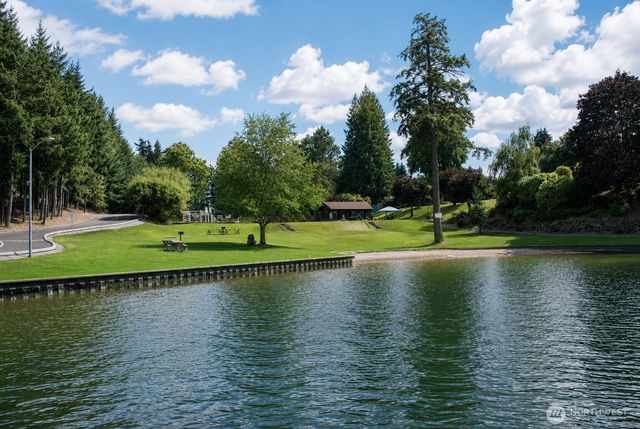 18016 S Tapps Drive E, Lake Tapps, WA 98391