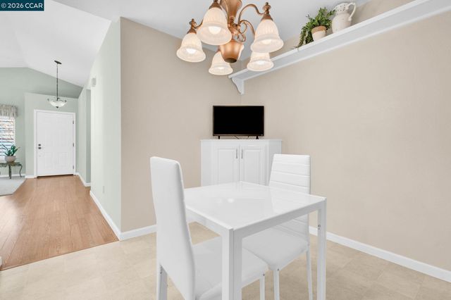 11426 Winding Trail Ln, Dublin, CA 94568