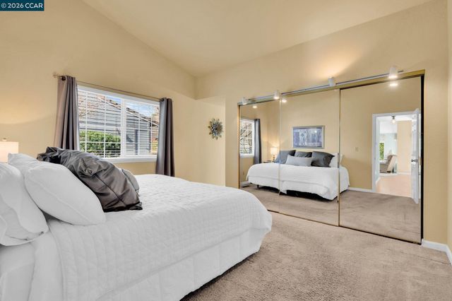 11426 Winding Trail Ln, Dublin, CA 94568