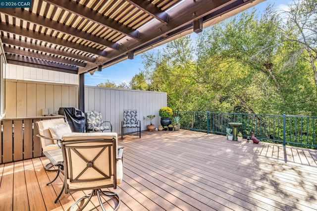 11426 Winding Trail Ln, Dublin, CA 94568