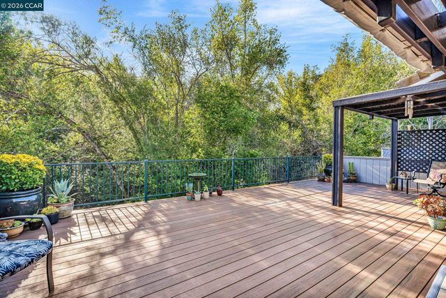 11426 Winding Trail Ln, Dublin, CA 94568