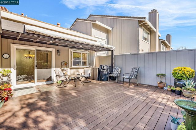 11426 Winding Trail Ln, Dublin, CA 94568