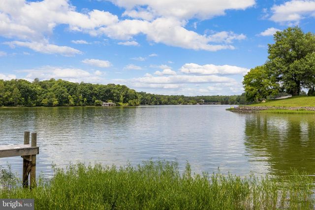 6801 LAKE POINTE DR, Mineral, VA 23117
