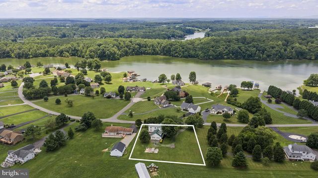 6801 LAKE POINTE DR, Mineral, VA 23117