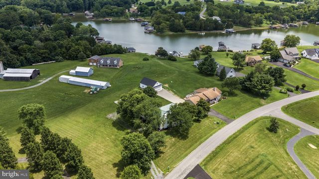 6801 LAKE POINTE DR, Mineral, VA 23117