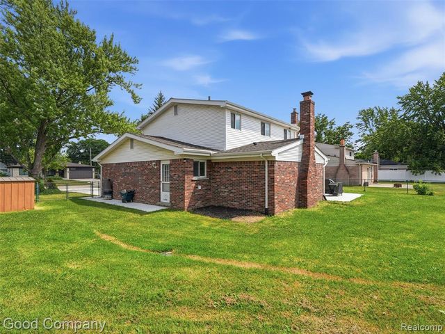 5081 Abington Drive, Troy, MI 48085