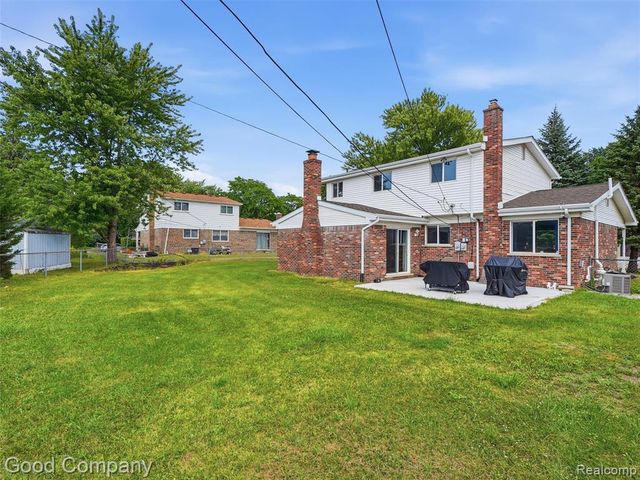 5081 Abington Drive, Troy, MI 48085