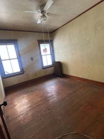 1128 N Lockwood Avenue, Chicago, IL 60651