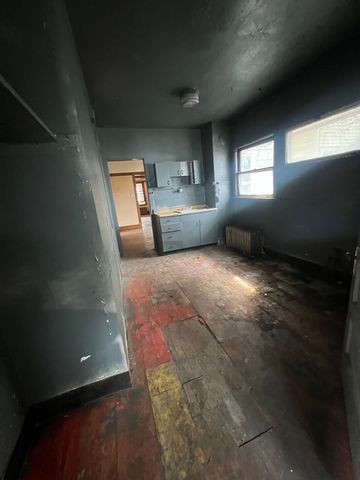 1128 N Lockwood Avenue, Chicago, IL 60651