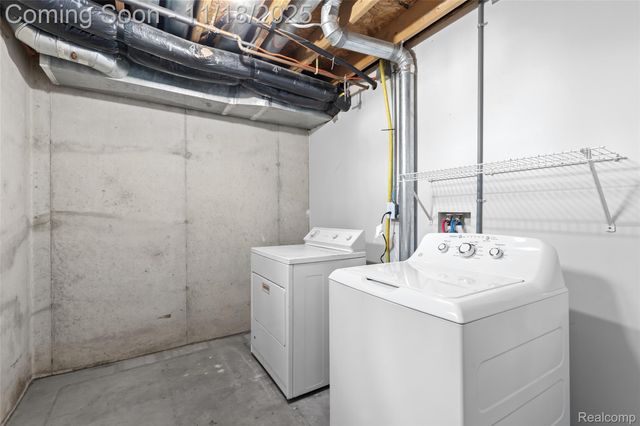 1128 W Michigan Avenue, Lansing, MI 48915