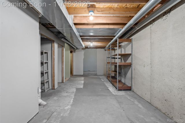 1128 W Michigan Avenue, Lansing, MI 48915